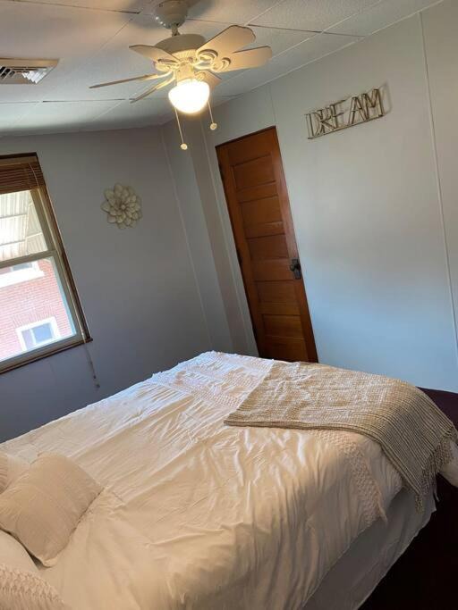 Photo of Bedroom in Quincy