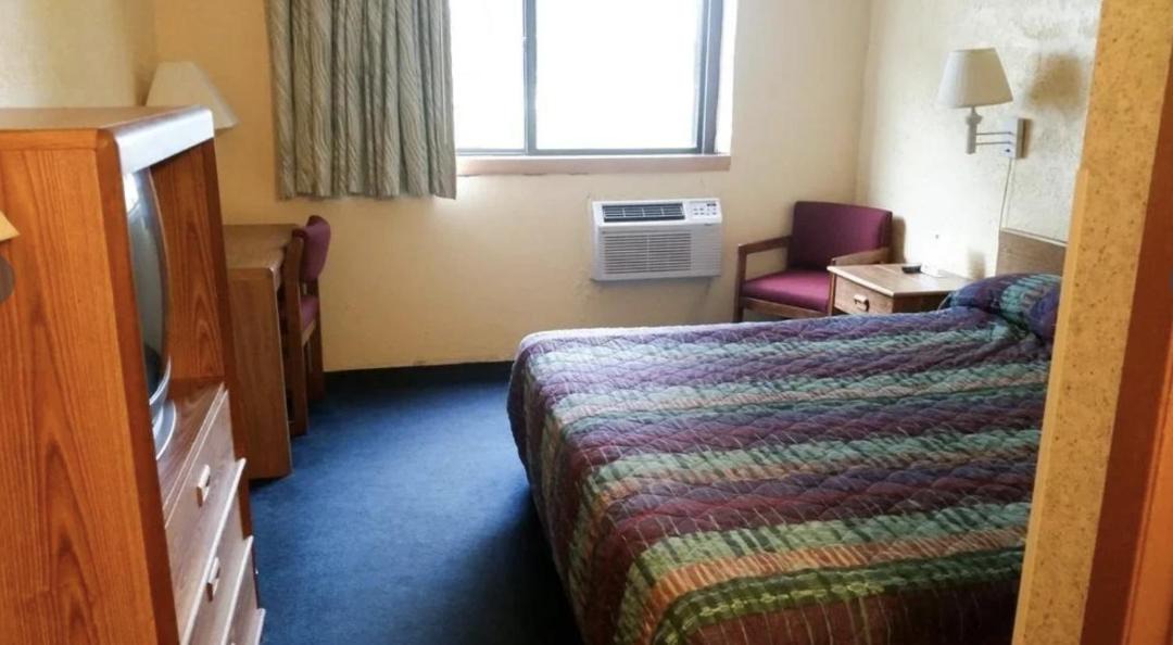 Photo of Bedroom in Quad Cities