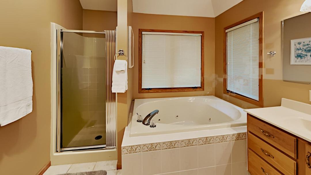 Photo of Bathroom in The Galena Territory