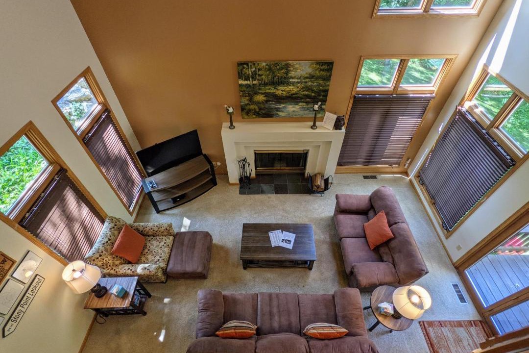Photo of Livingroom in The Galena Territory