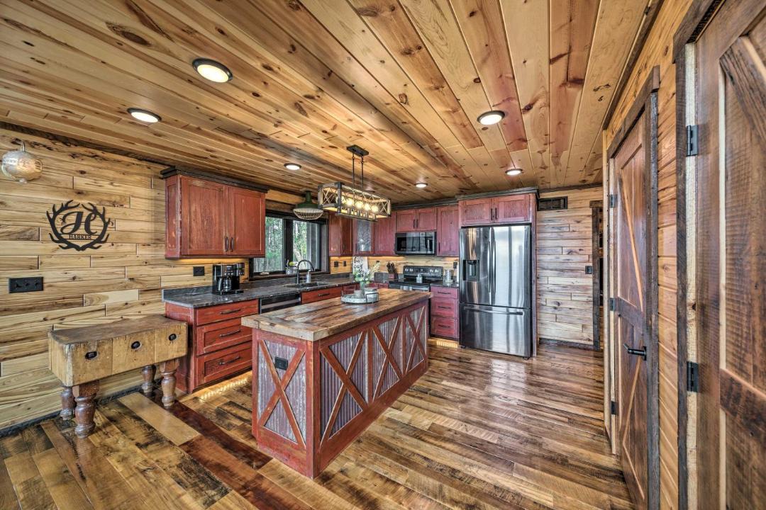 Photo of Kitchen in Galena