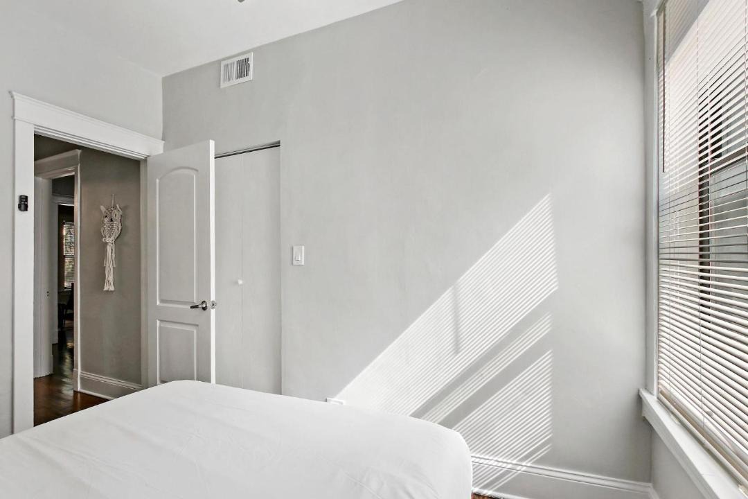 Photo of Bedroom in East Albany Park