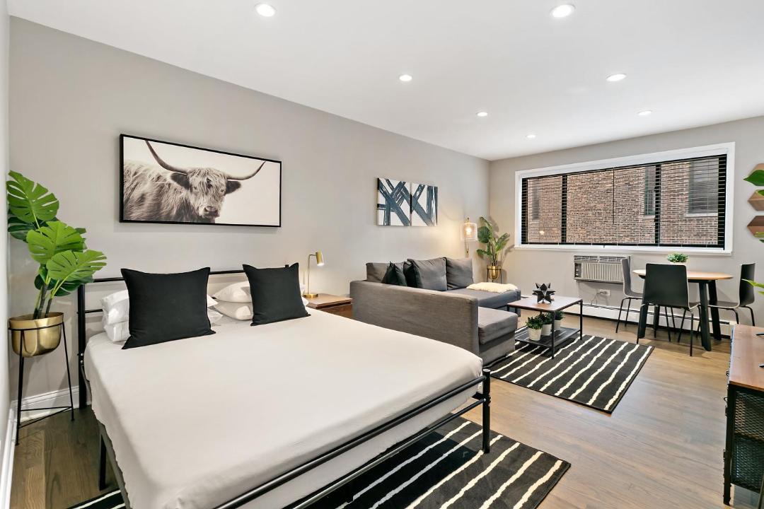 Photo of Bedroom in Lake View East