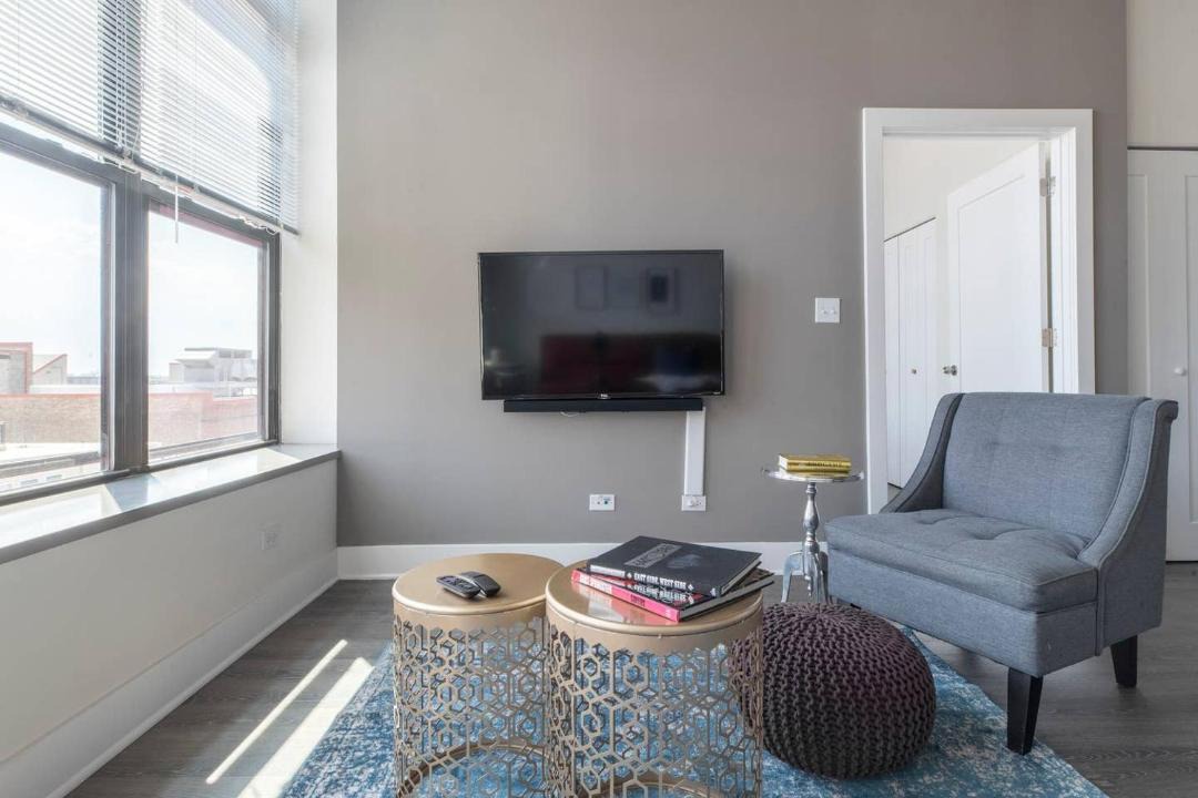 Photo of Livingroom in Near South Side