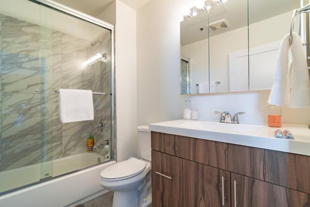 Photo of Bathroom in Near South Side