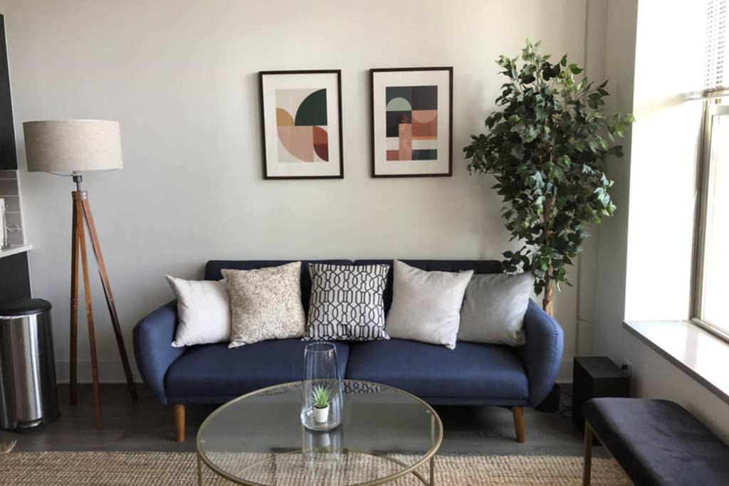 Photo of Livingroom in Near South Side