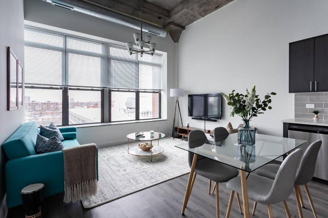 Photo of Livingroom in Near South Side