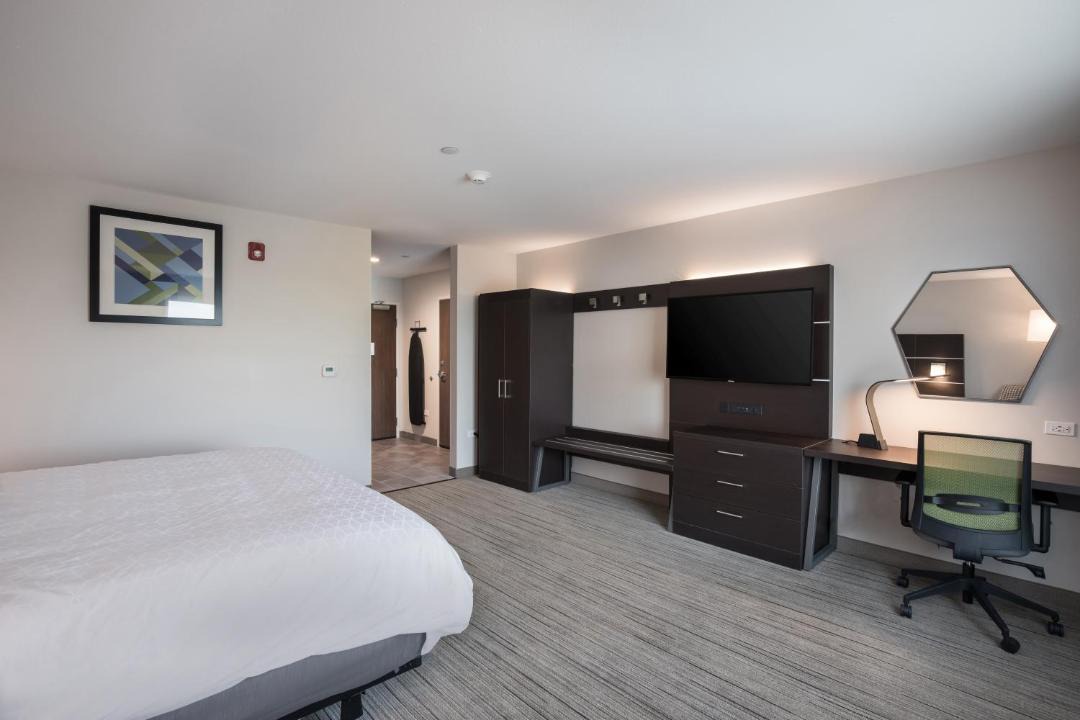 Photo of Bedroom in Hoffman Estates
