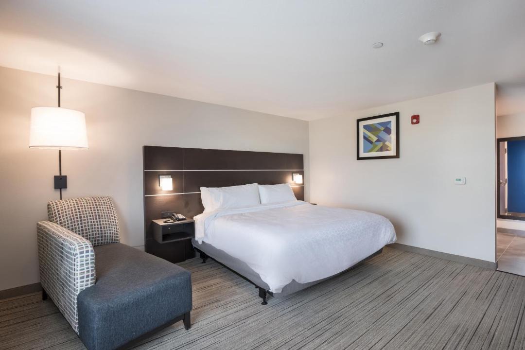 Photo of Bedroom in Hoffman Estates
