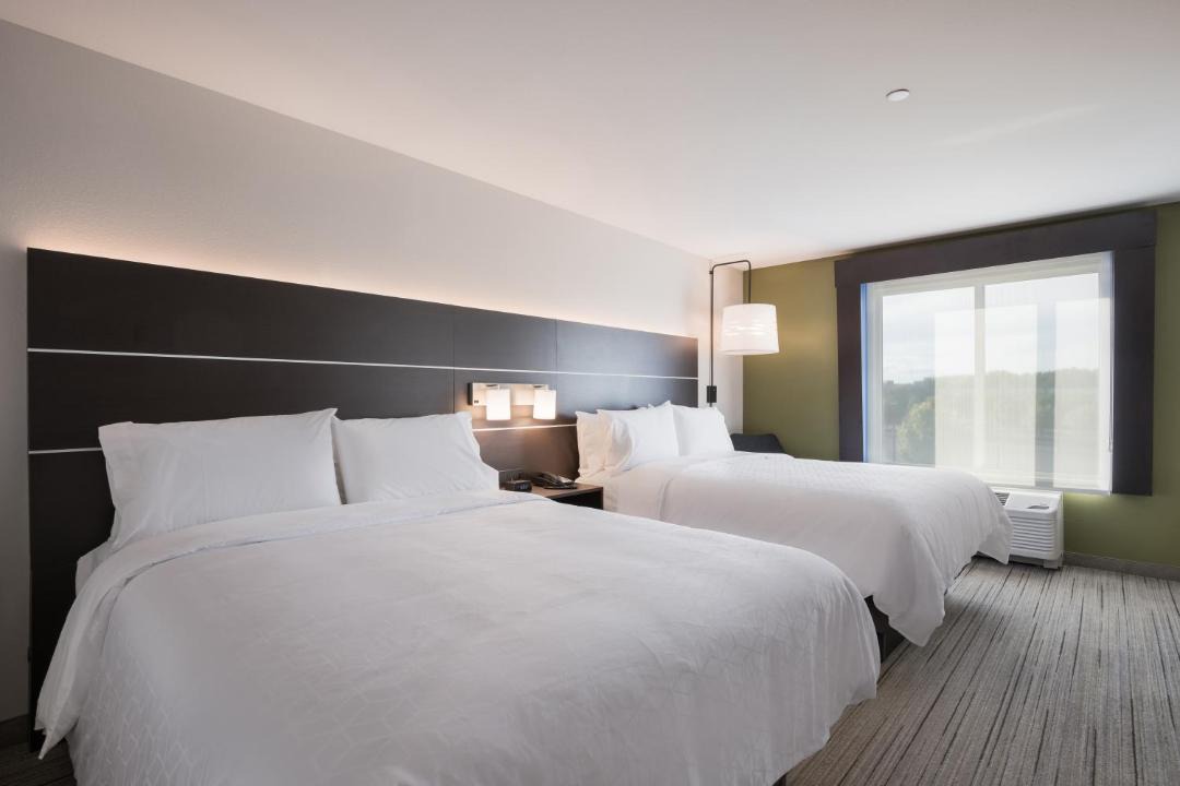 Photo of Bedroom in Hoffman Estates