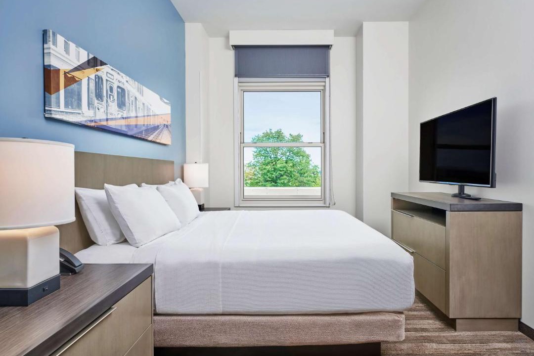 Photo of Bedroom in Illinois Medical District