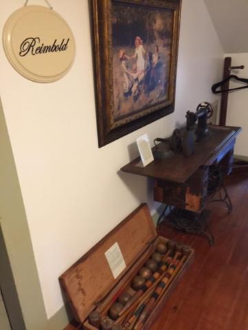 Photo of Livingroom in Nauvoo