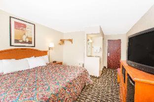 Photo of Bedroom in Effingham