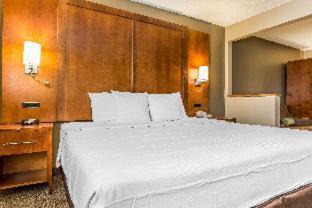 Photo of Bedroom in Romeoville