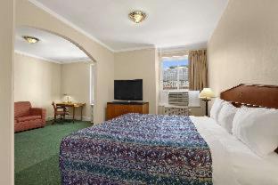 Photo of Bedroom in The Loop