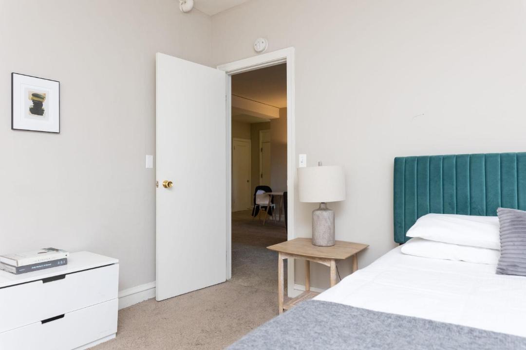 Photo of Bedroom in East Hyde Park