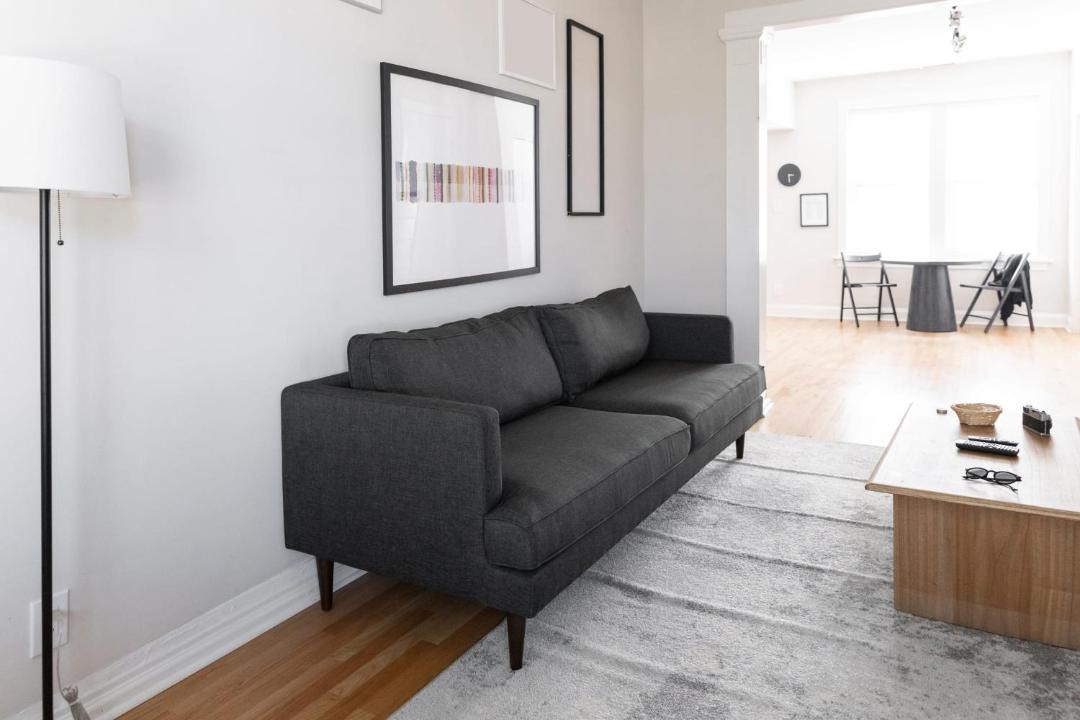 Photo of Livingroom in Roscoe Village
