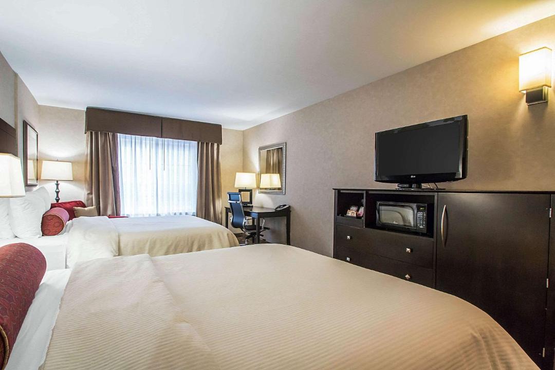 Photo of Bedroom in Elmhurst