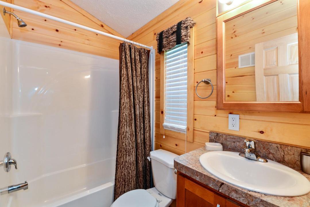 Photo of Bathroom in Amboy