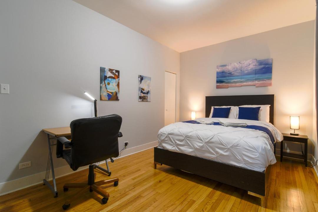 Photo of Bedroom in Irving Park