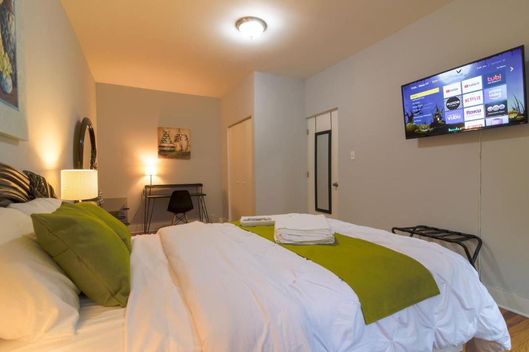 Photo of Bedroom in Irving Park