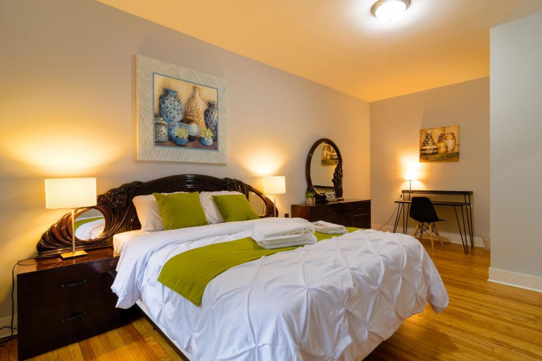 Photo of Bedroom in Irving Park