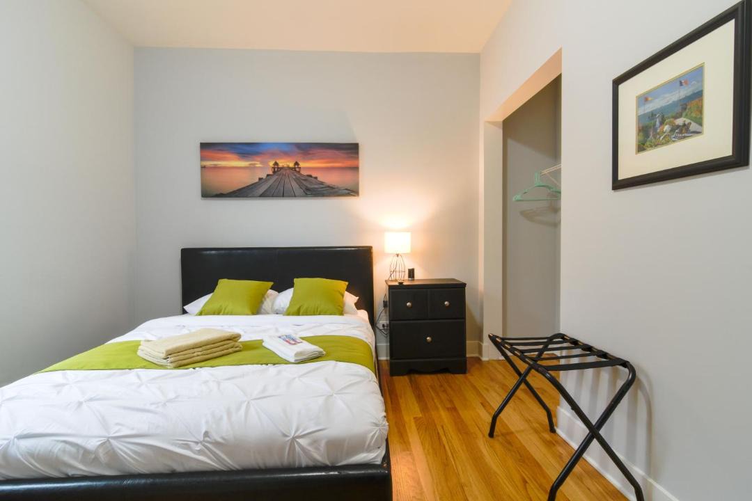 Photo of Bedroom in Irving Park