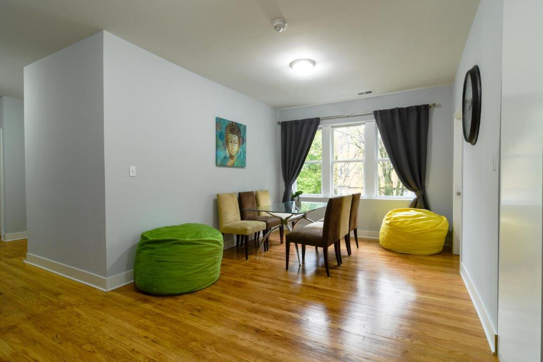 Photo of Livingroom in Irving Park