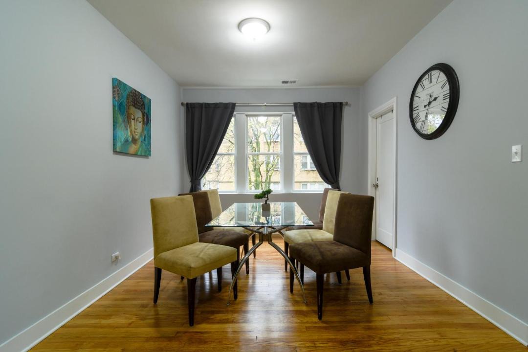Photo of Livingroom in Irving Park
