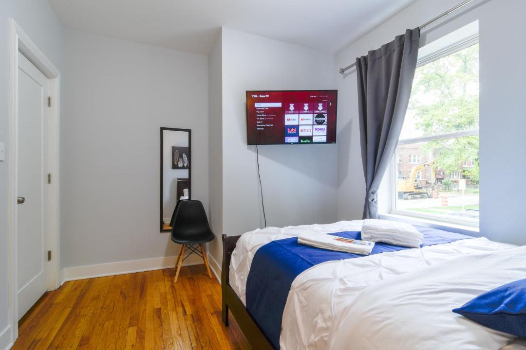 Photo of Bedroom in Irving Park