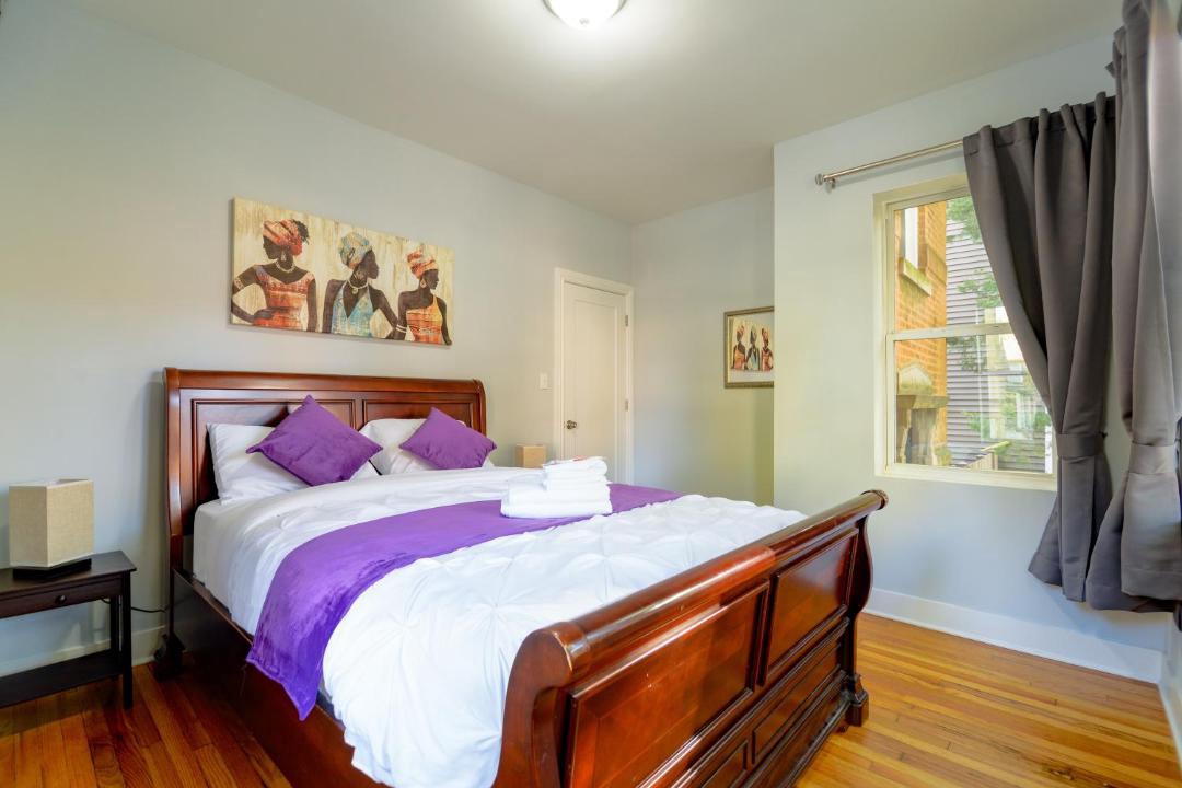 Photo of Bedroom in Irving Park