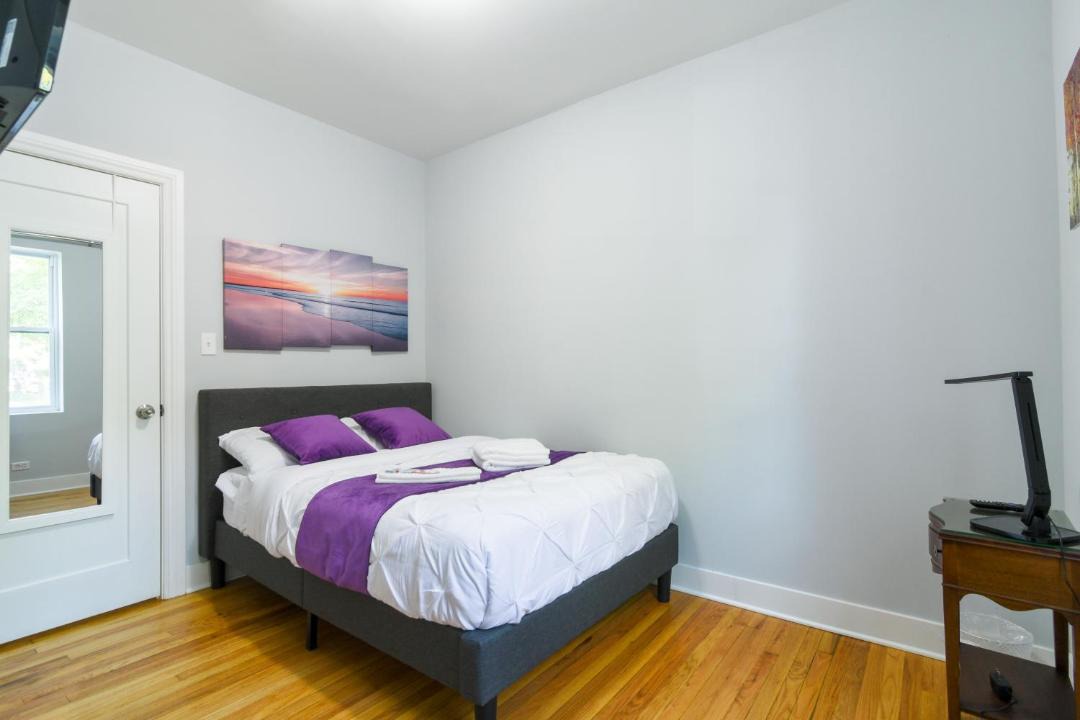 Photo of Bedroom in Irving Park