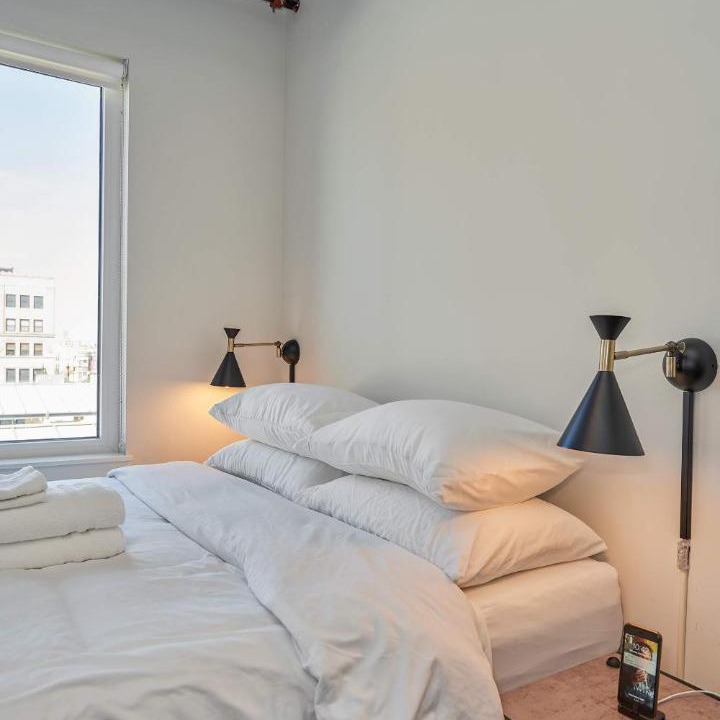 Photo of Bedroom in Lakeview