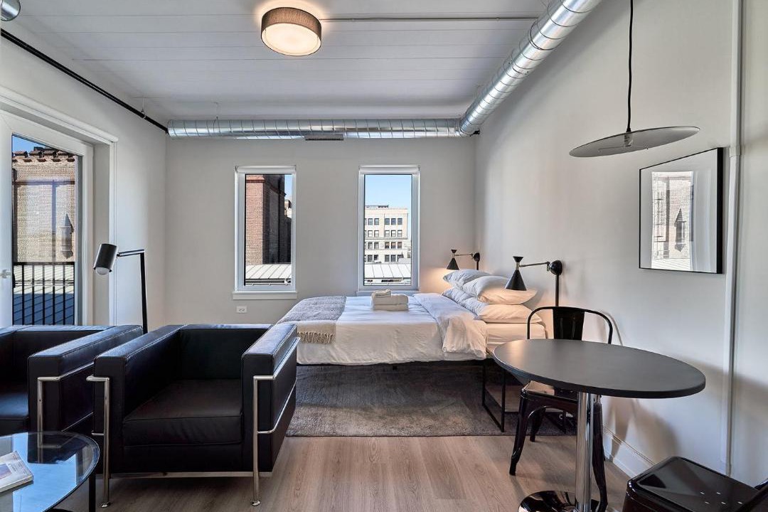 Photo of Livingroom in Lakeview