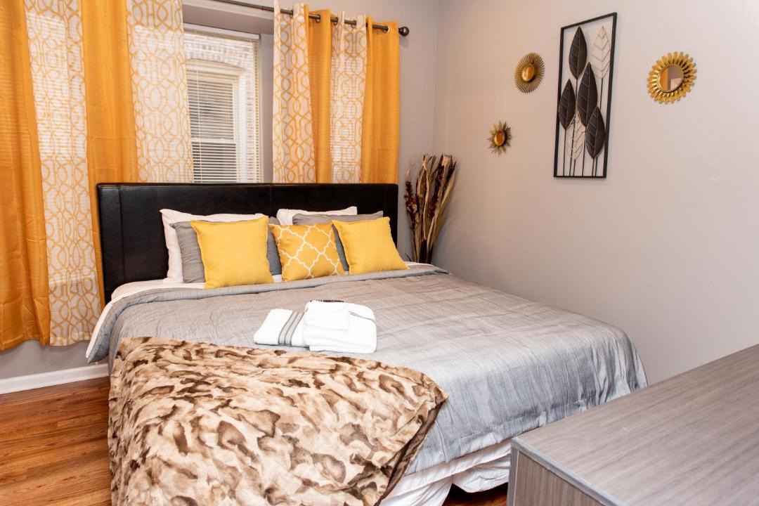 Photo of Bedroom in Grand Boulevard