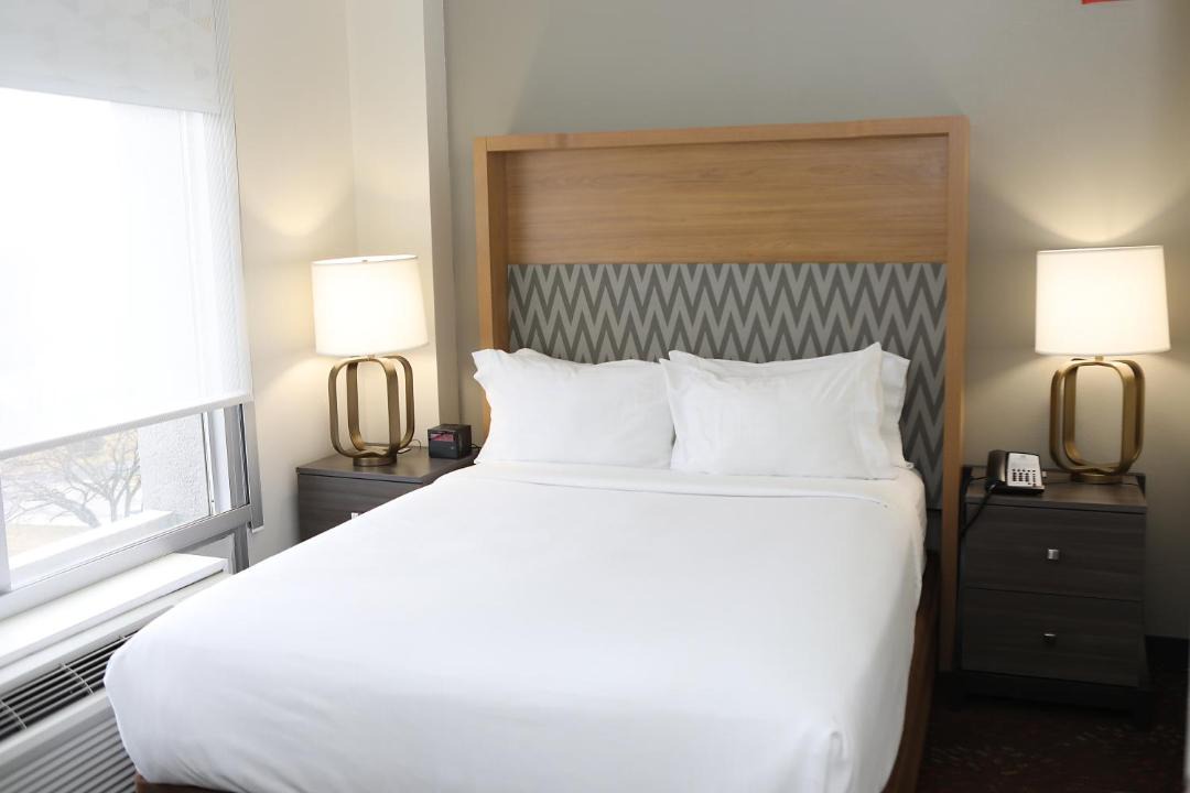 Photo of Bedroom in O'Hare