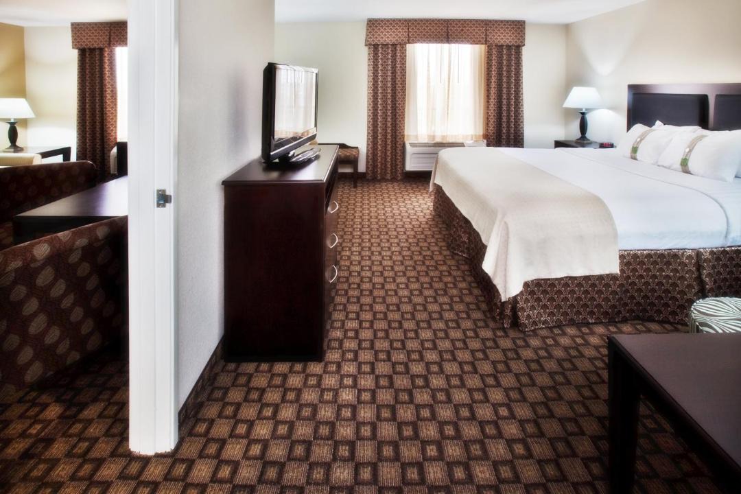 Photo of Bedroom in Quincy
