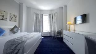 Photo of Bedroom in The Loop
