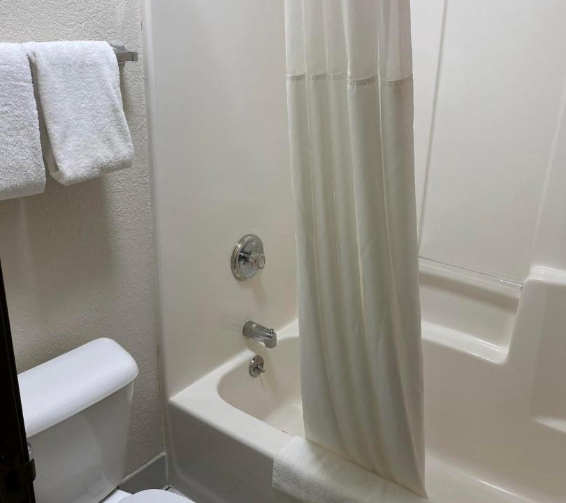 Photo of Bathroom in Rochelle
