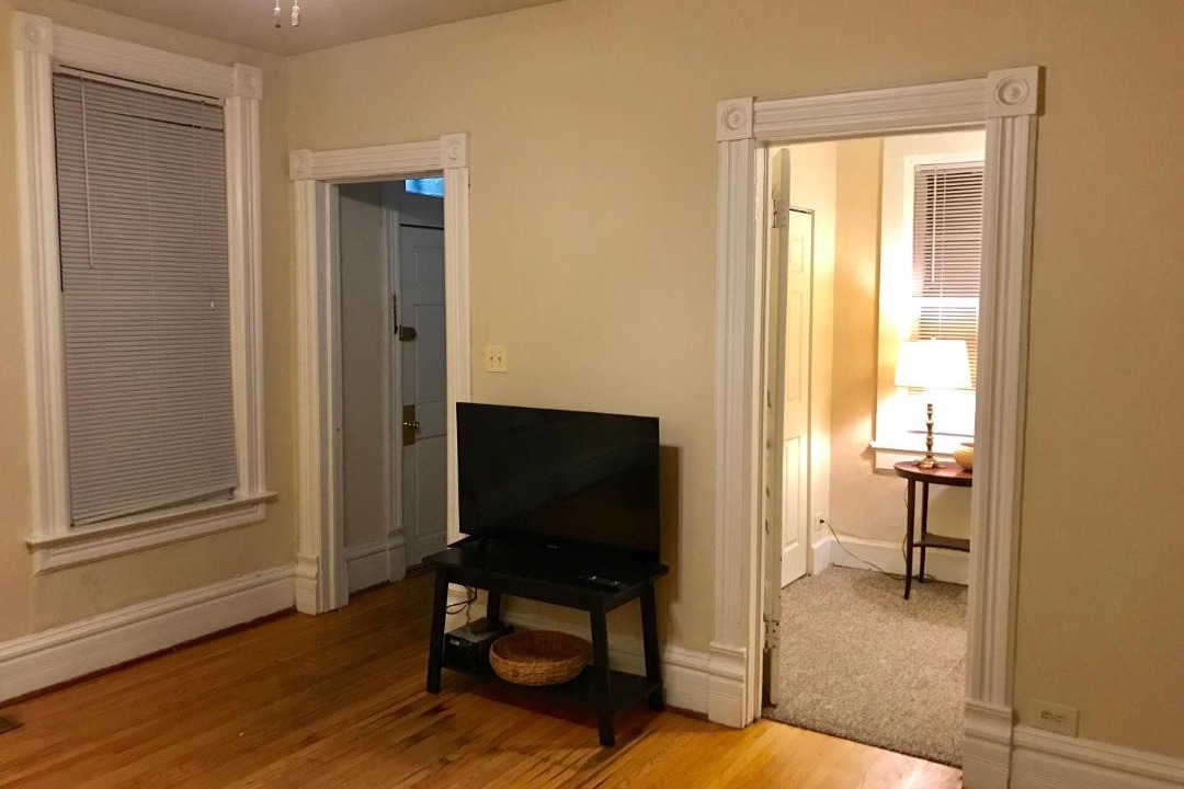 Photo of Livingroom in Ranch Triangle