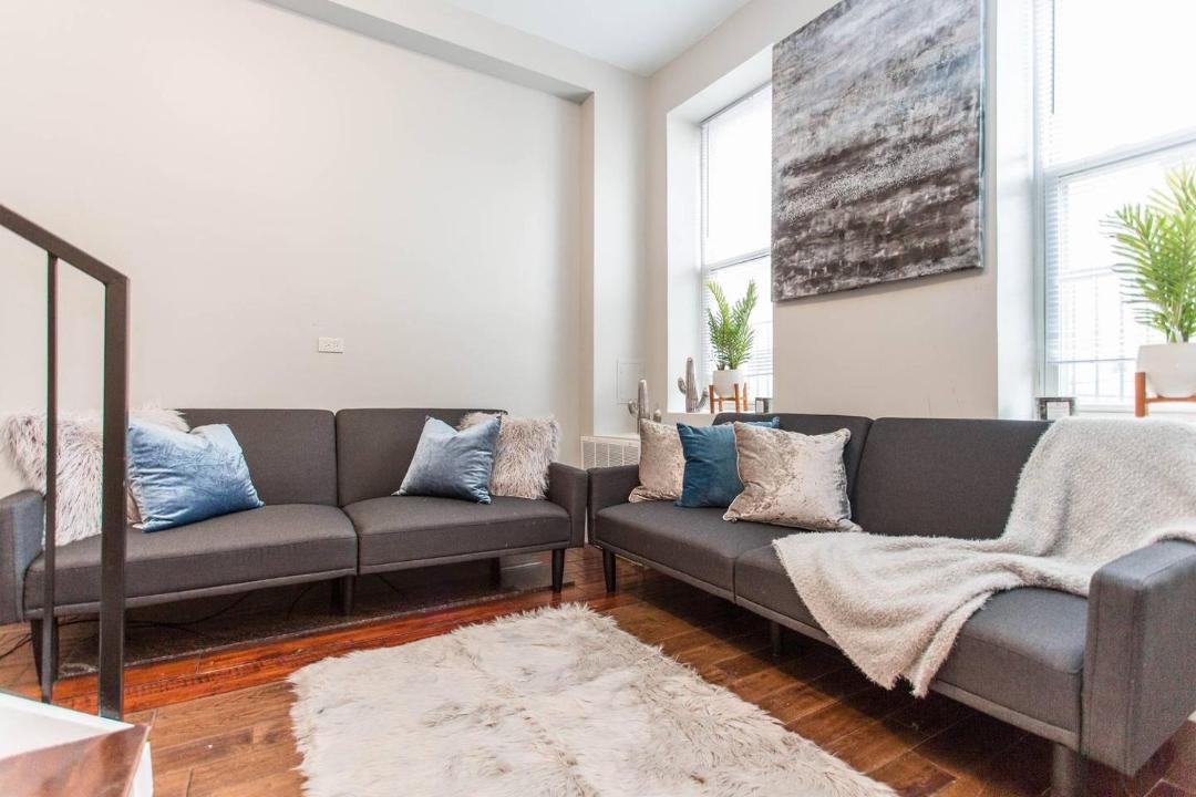 Photo of Livingroom in West Town