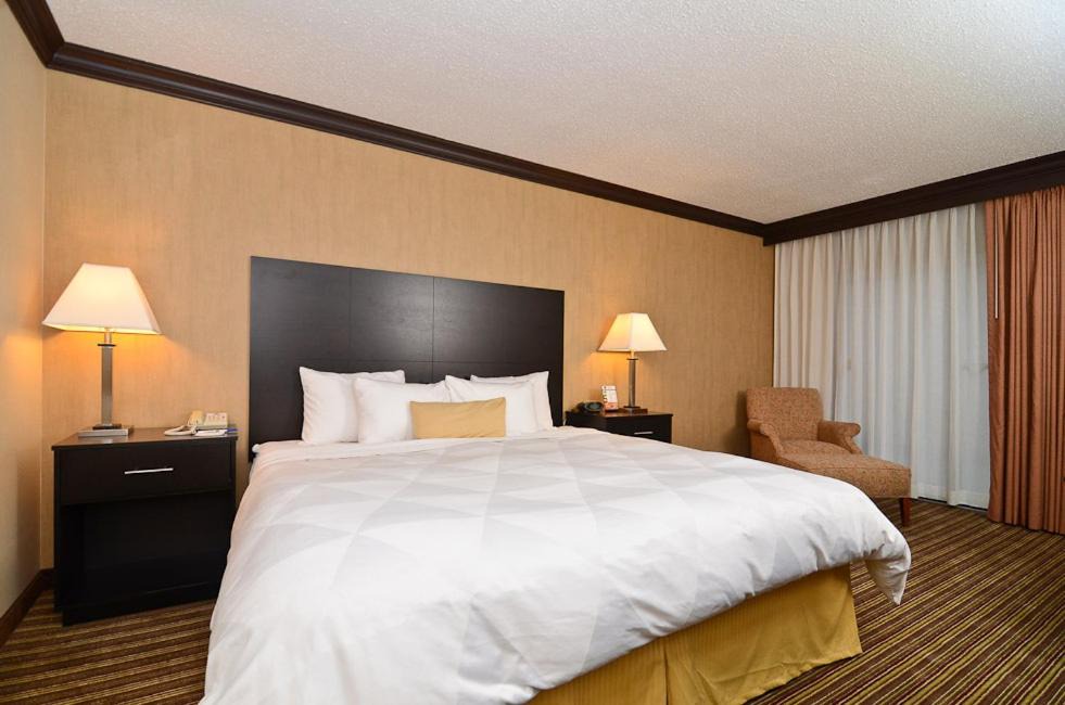 Photo of Bedroom in Schaumburg