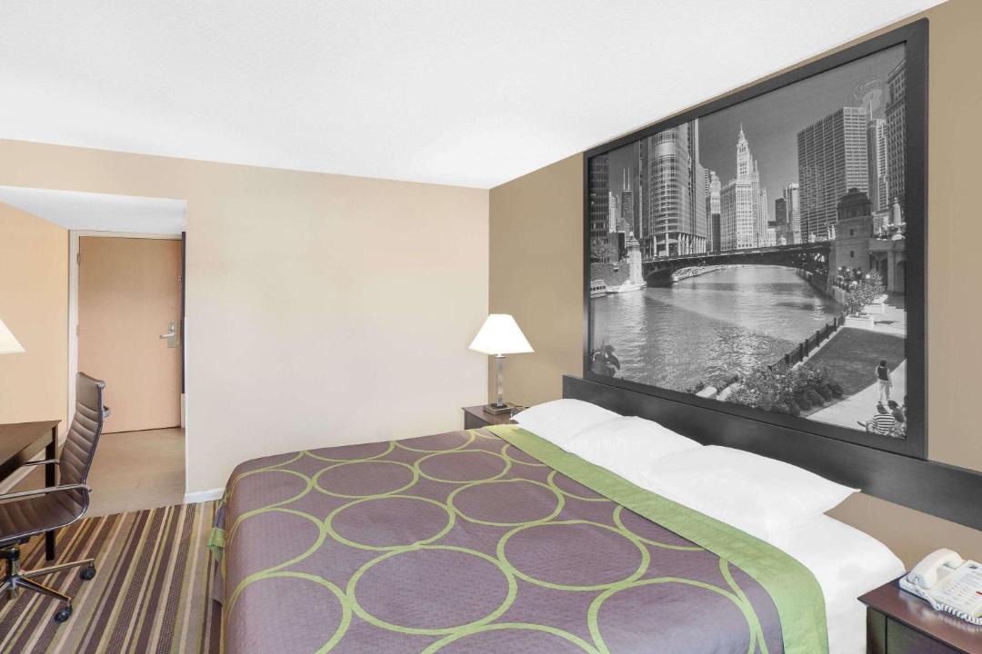 Photo of Bedroom in Morton Grove