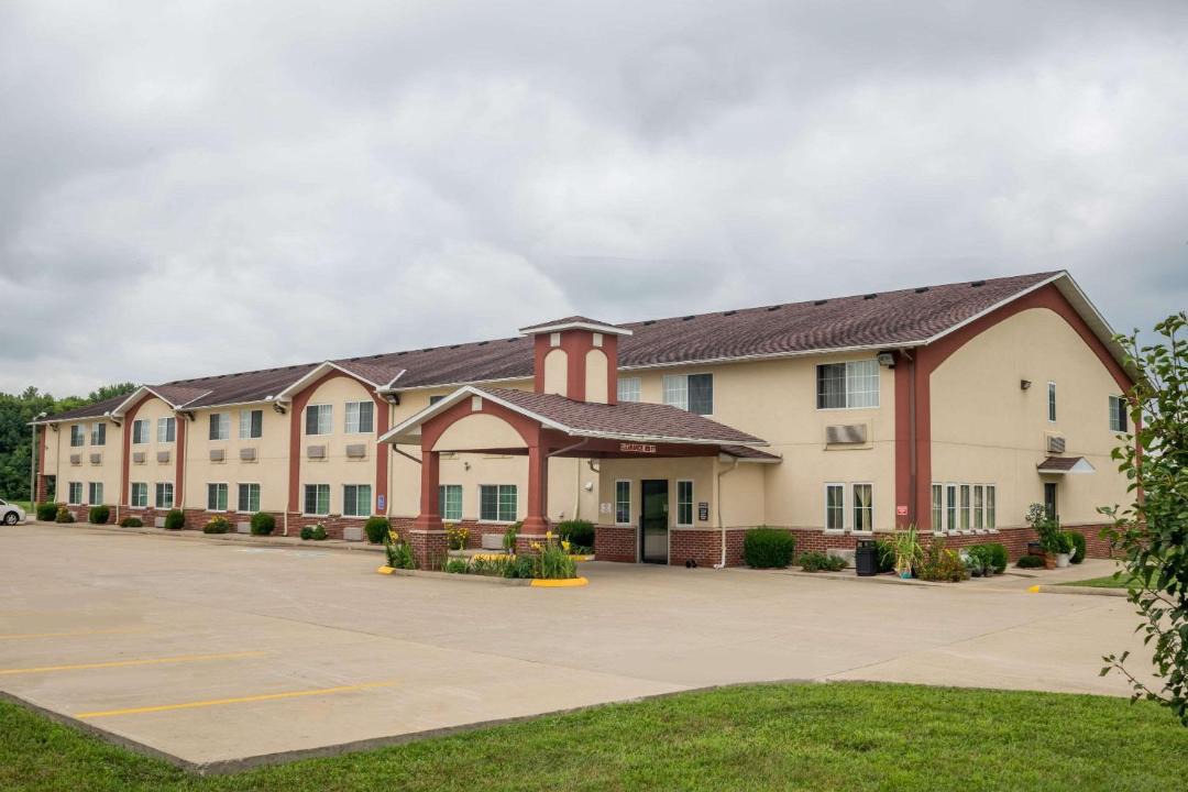 Photo of Buildings in Mount Carmel