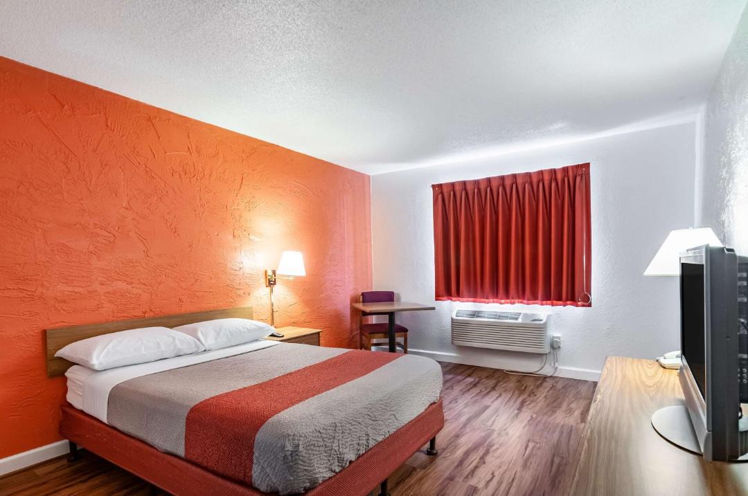 Photo of Bedroom in Naperville