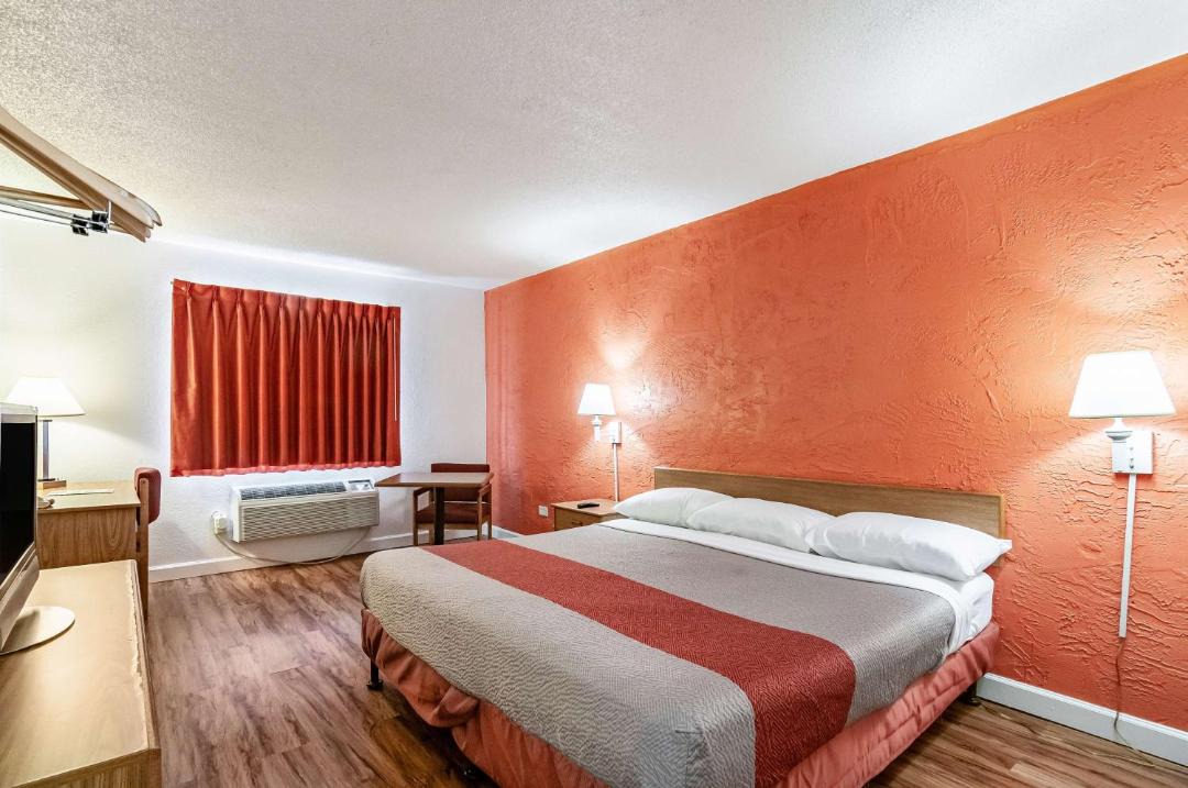 Photo of Bedroom in Naperville