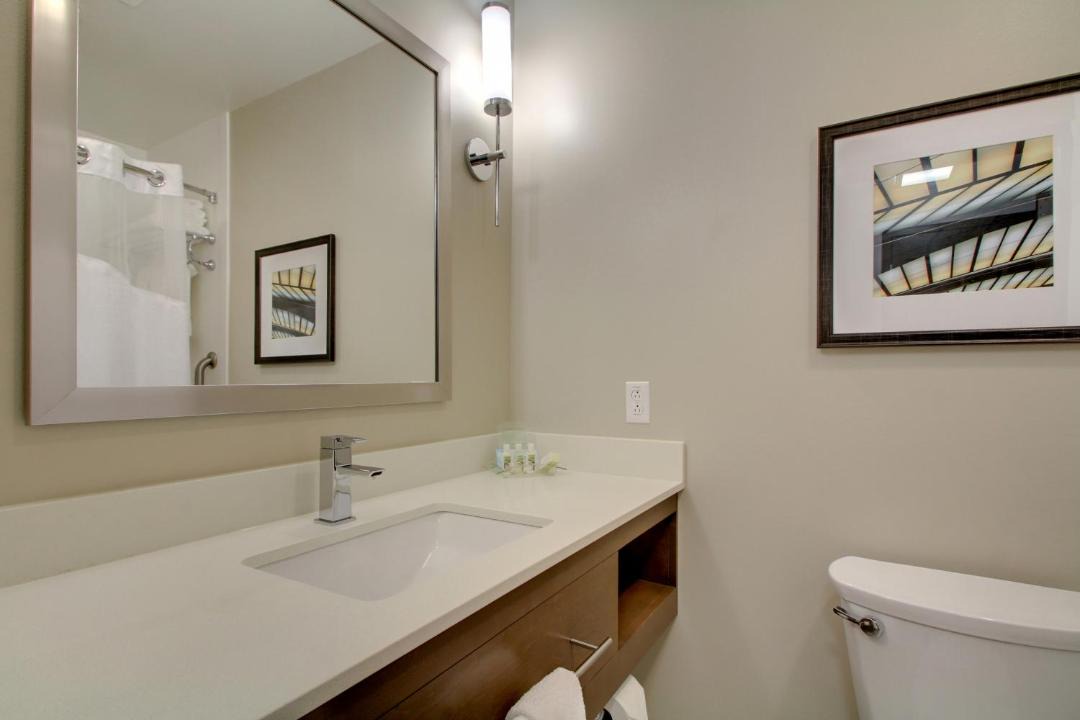 Photo of Bathroom in Orange Prairie