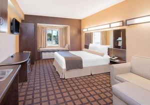 Microtel Inn & Suites Quincy by Wyndham