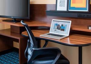 Fairfield Inn & Suites Peru