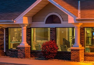 GrandStay Hotel & Suites Peoria